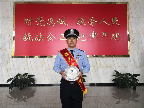 ecec57fb7457a61a59dde1fb7e5b4b30.jpg