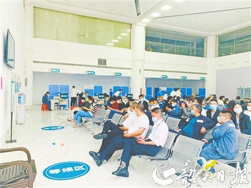 p52_b.jpg