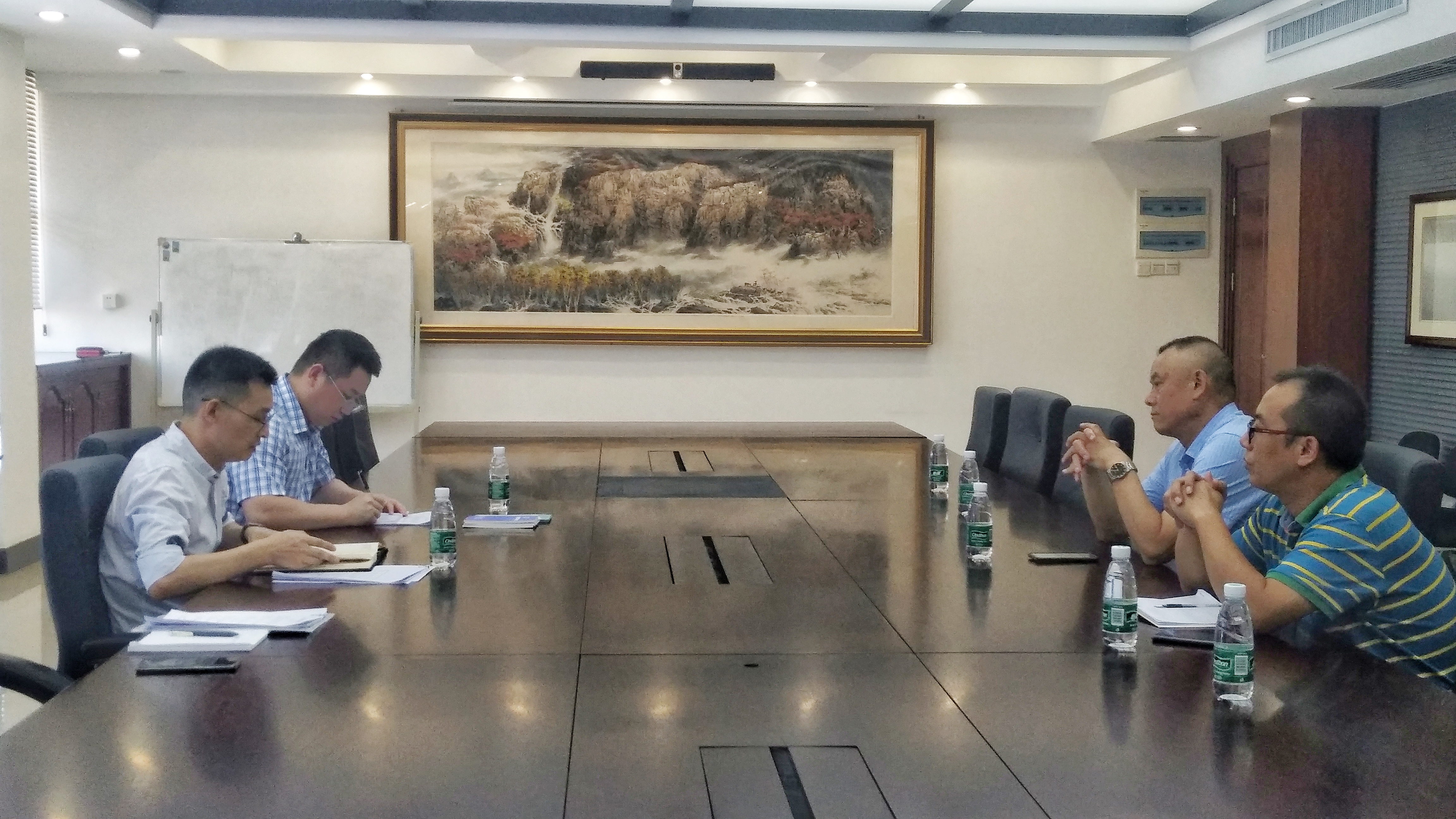 市委外办与北江智联纺织股份有限公司座谈.jpg