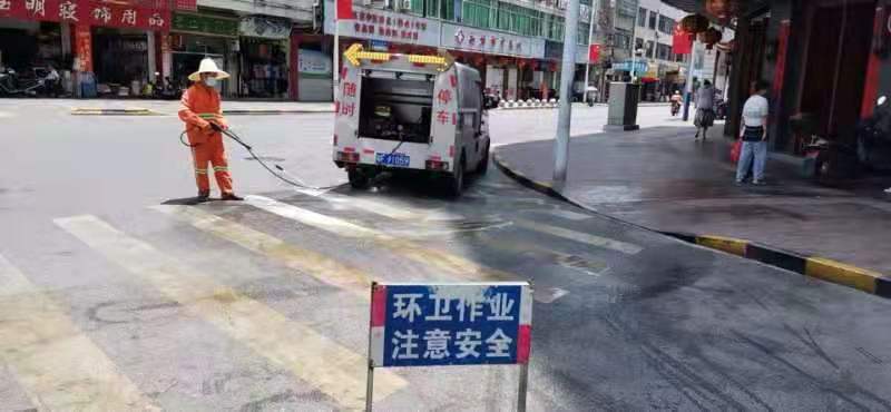 南雄市雄州中路食为先大酒楼门口存在安全隐患3.jpg