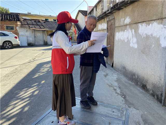 分发传单.jpg