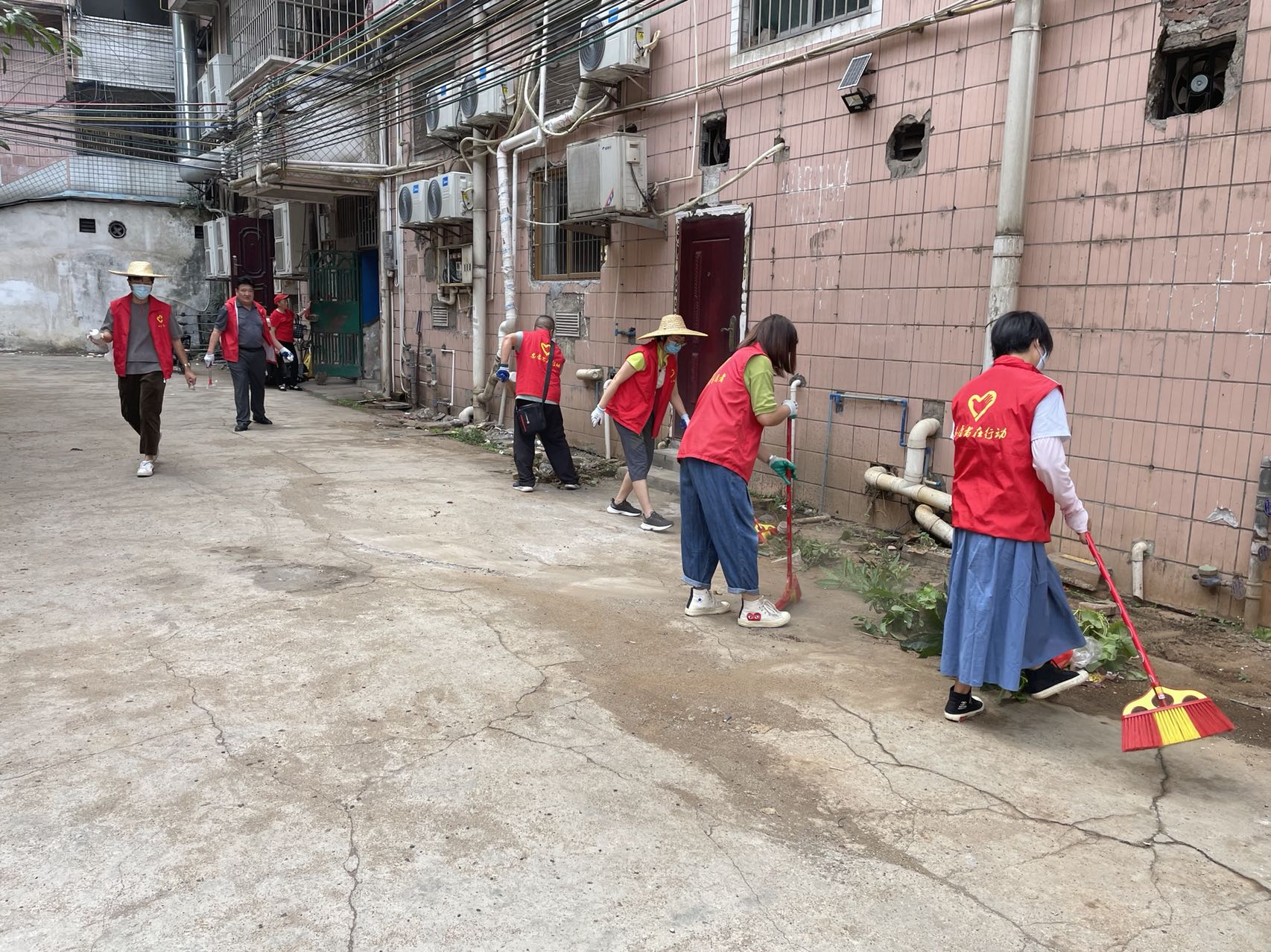 公路事务中心保洁包联小区.jpg