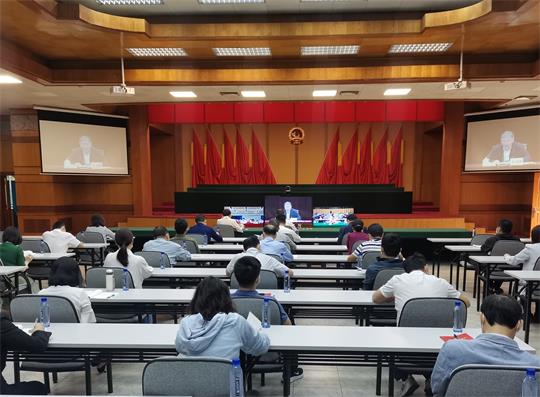 市商务局组织收听收看全国商务系统学习宣传贯彻党的二十大精神宣传报告会.jpg