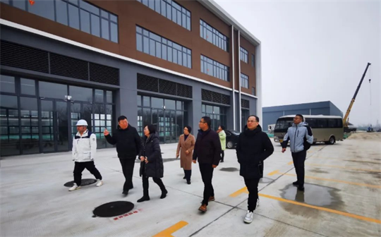 市商务局带队考察调研海元南阳项目.png
