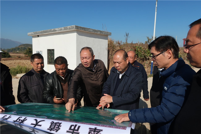 浈江区委书记陈来安深入犁市镇调研岭南大学旧址保护工作.JPG
