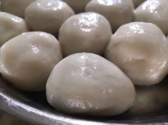 客家灰水糍