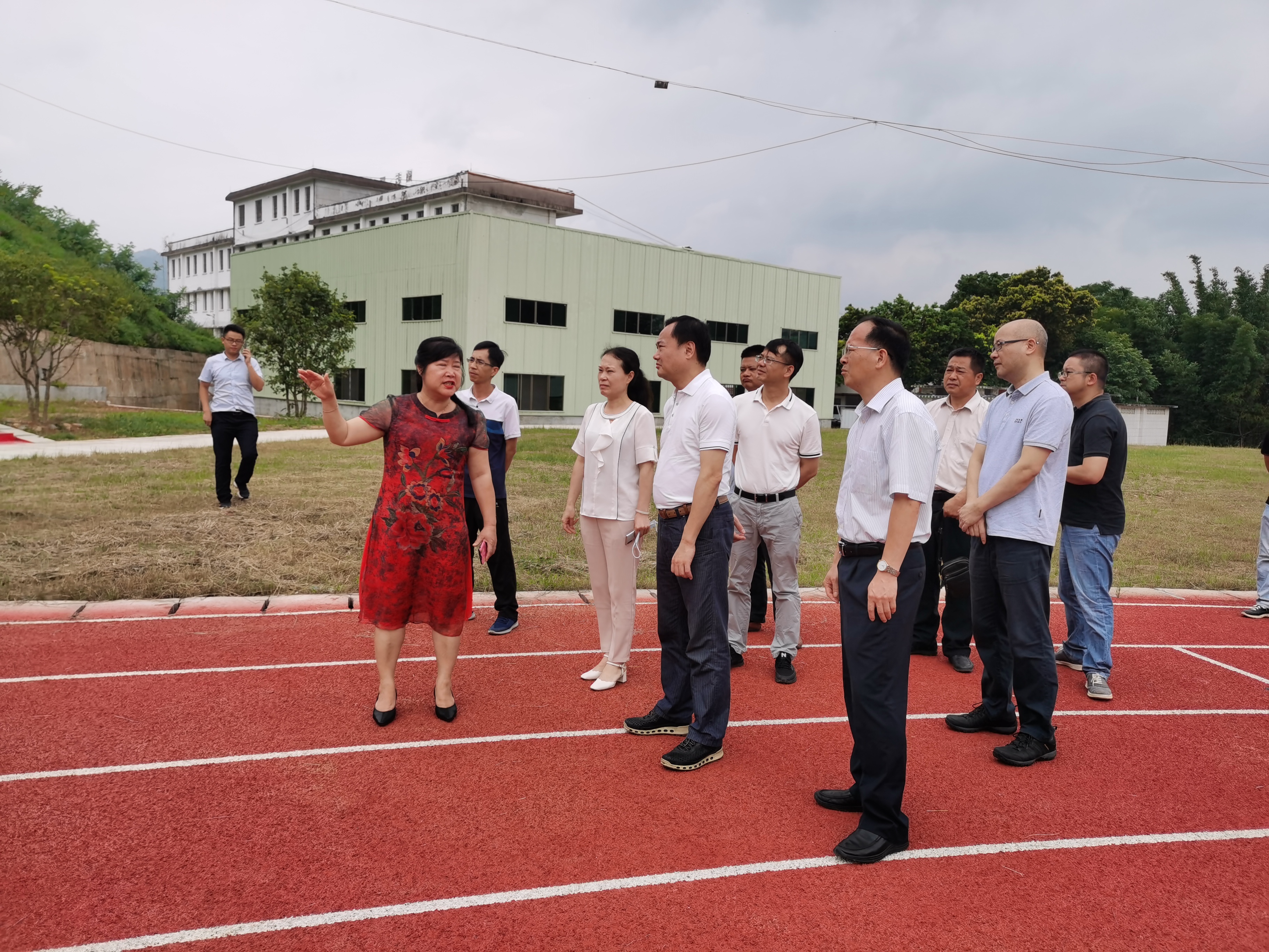 省自然资源厅洪伟东副厅长一行督导检查仁化县地质灾害防治工作1.jpg
