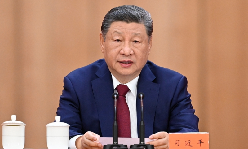 习近平出席纪念中国工农红军长征胜利90周年大会并发表重要讲话