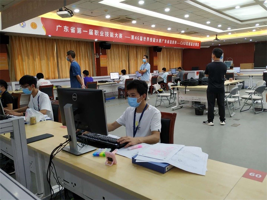 林静辉老师参加“CAD机械设计”项目比赛，取得该项目全省第三名.jpg