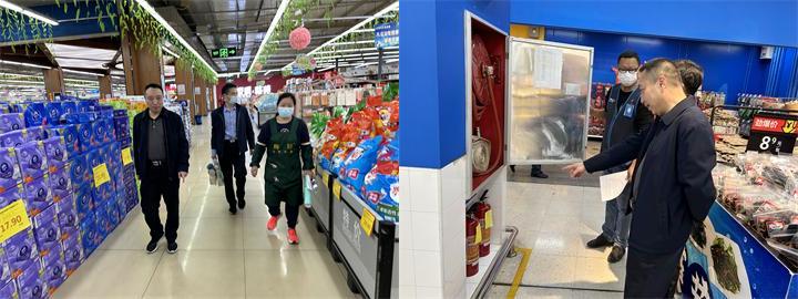 市商务局实地督导大型商场超市创文工作.JPG